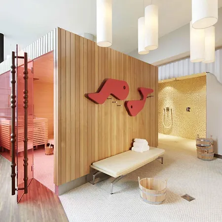 25hours West Готель 4*