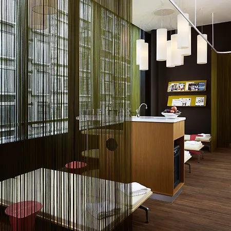 Готель 25hours West