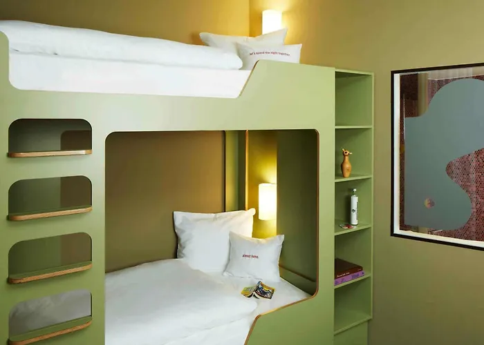 25hours West Hotell 4*