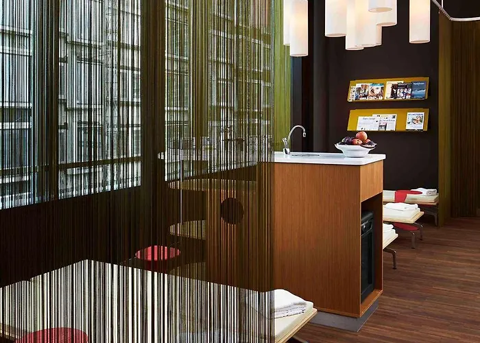 Hotel 25hours West 4*