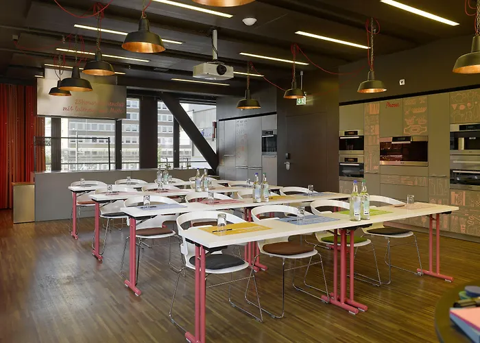 25hours West Отель 4*